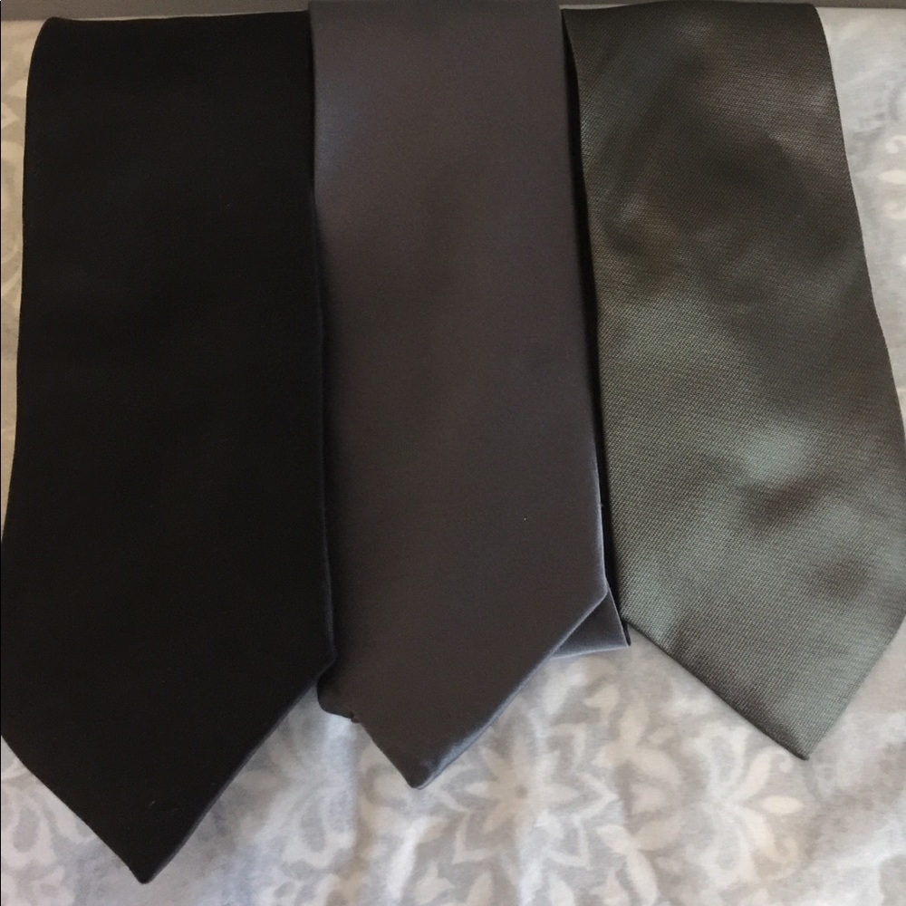 Neiman Marcus Men’s silk tie